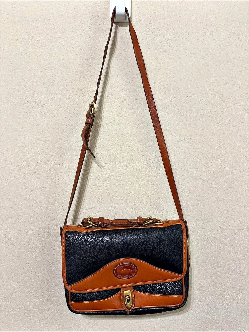Dooney & Bourke Leather Crossbody Bag in Black & Brown